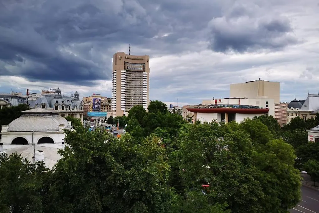 Central Studio With City View- Near Old Town Bukarest