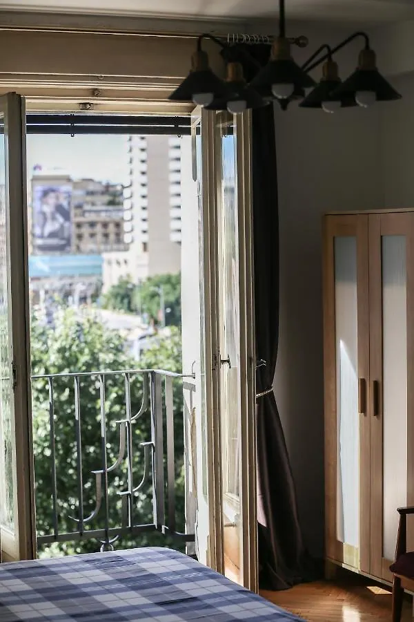 Central Studio With City View- Near Old Town Bukarest Apartman